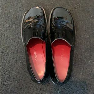 Women’s Franco Sarto loafers. Black.Patent leather
